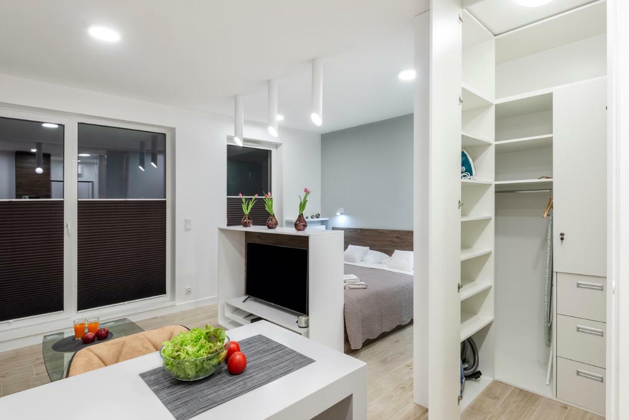 Apartament Luxury Miedzyborska 8B Warszawa Exteriör bild